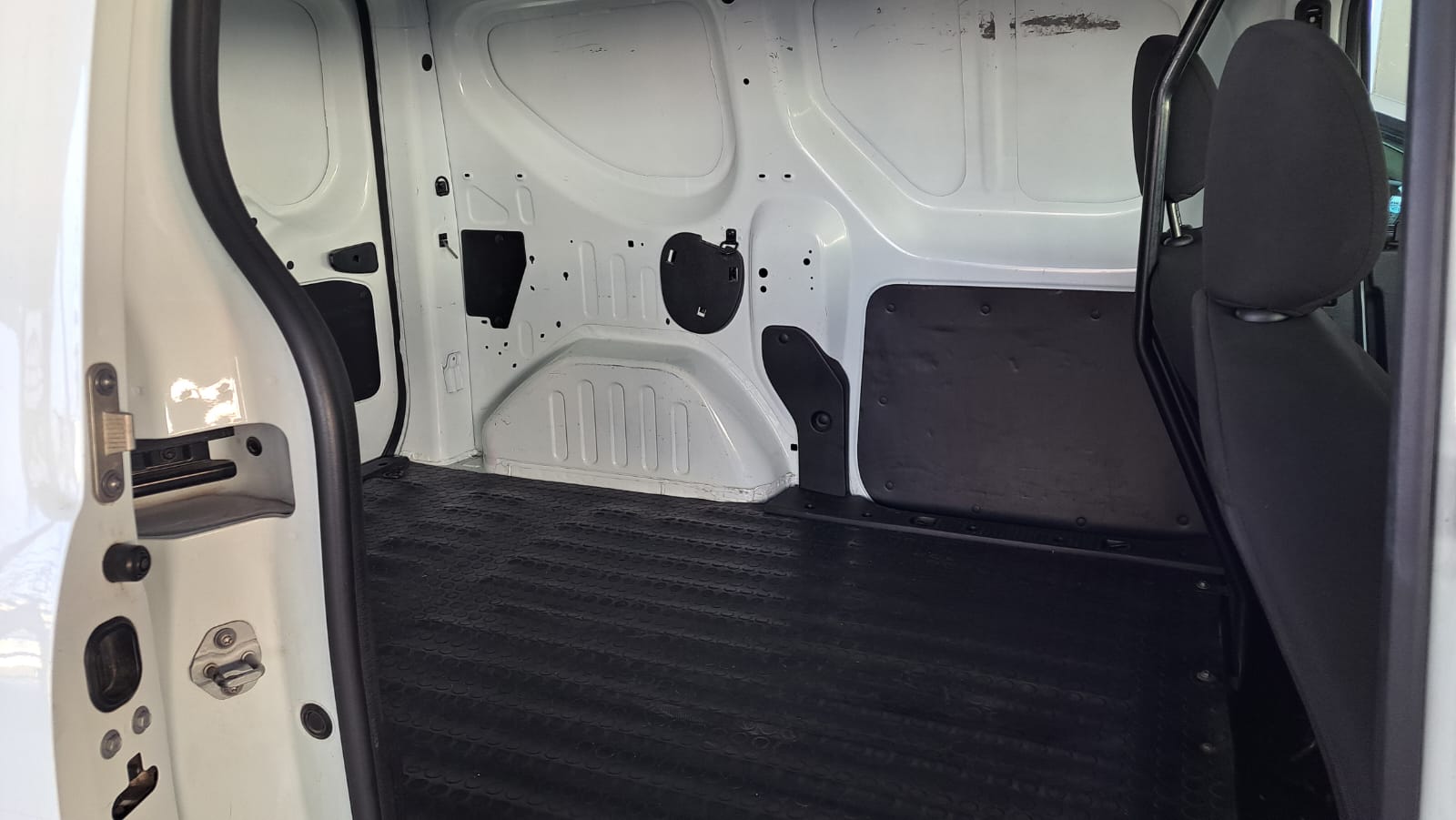 2023 Renault Kangoo INTENS TM