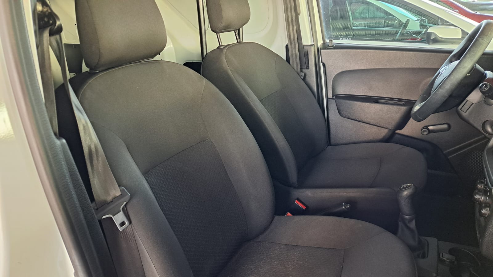 2023 Renault Kangoo INTENS TM